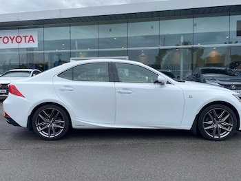 Used Lexus IS 2018 for sale - 76017629: Photo 4