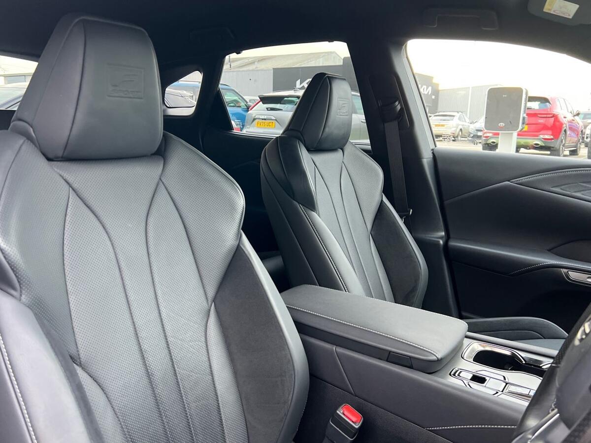 Used Lexus RX 2023 for sale - 76800735: Photo 18