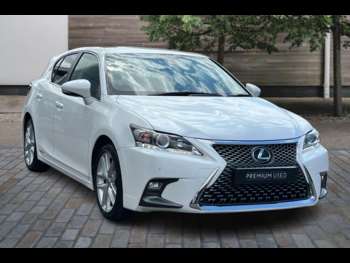2018 (18) - 200h 1.8 Luxury 5dr CVT