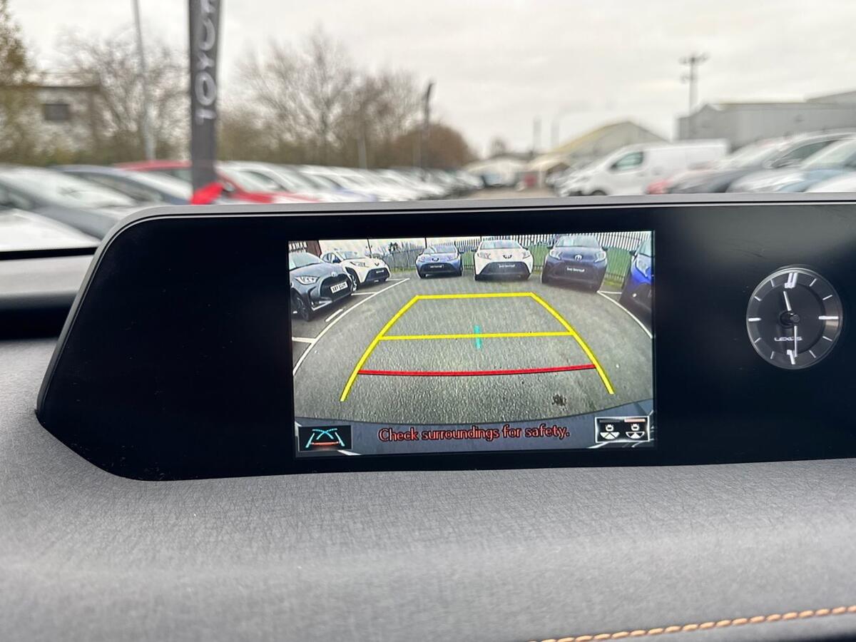 Used Lexus UX 2020 for sale - 76942842: Photo 19