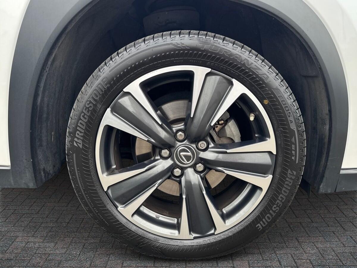 Used Lexus UX 2020 for sale - 76942842: Photo 6