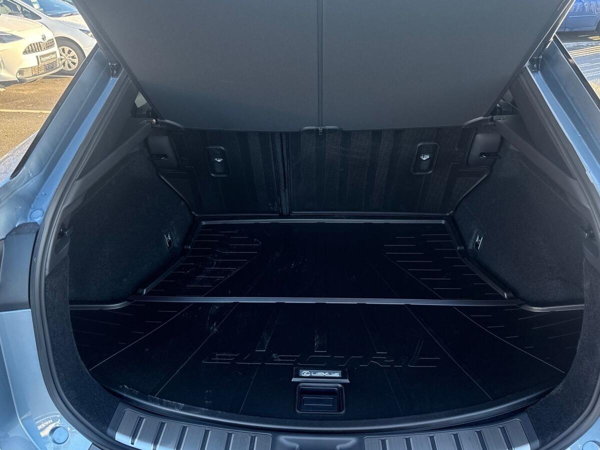 Used Lexus RZ 2025 for sale - 77157527: Photo 10