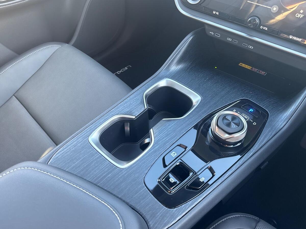 Used Lexus RZ 2025 for sale - 77157527: Photo 17