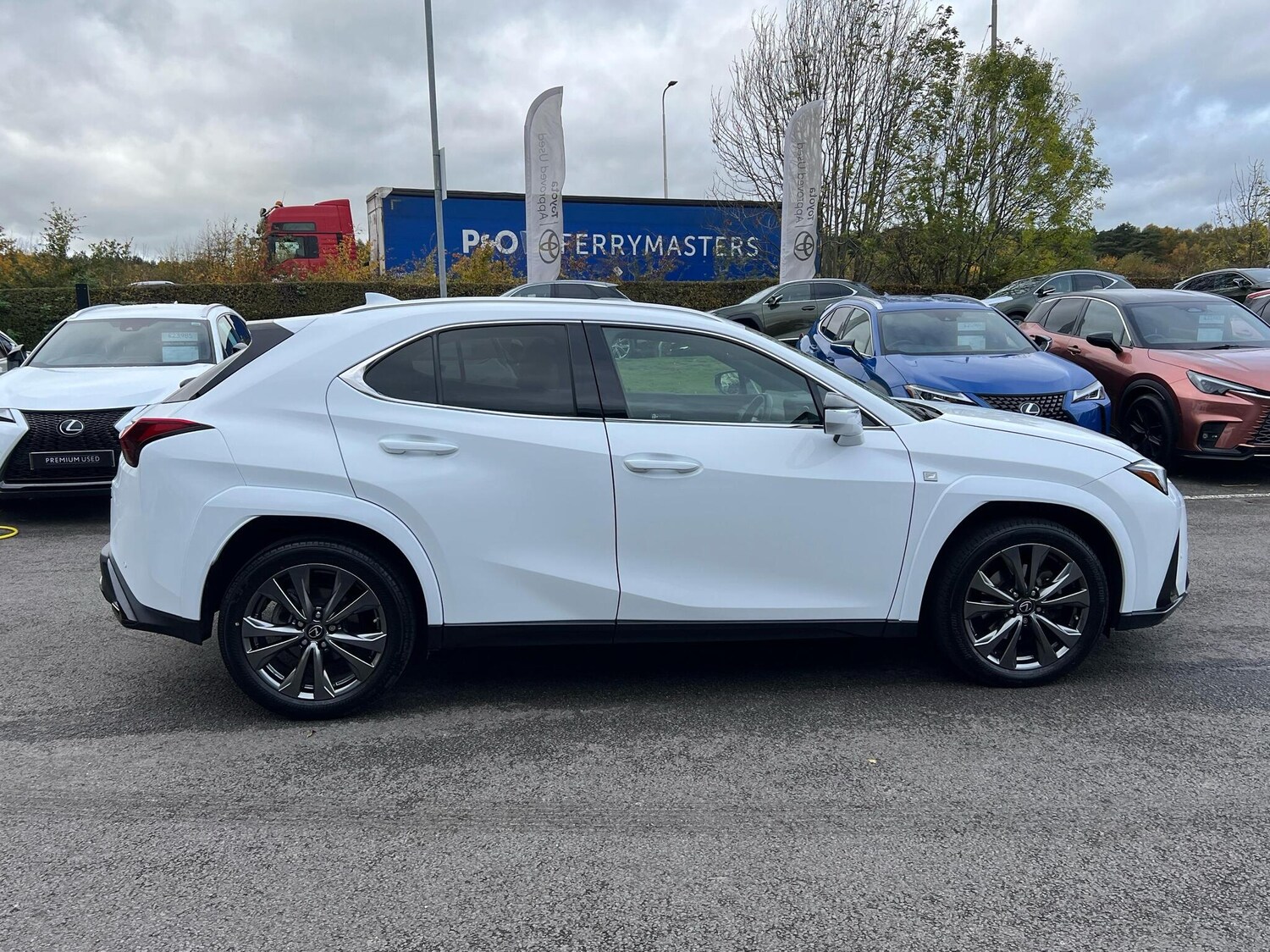 Used Lexus UX 2022 for sale - 76372400: Photo 4