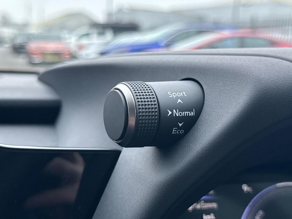 Used Lexus UX 2026 for sale - 77254451: Photo 24