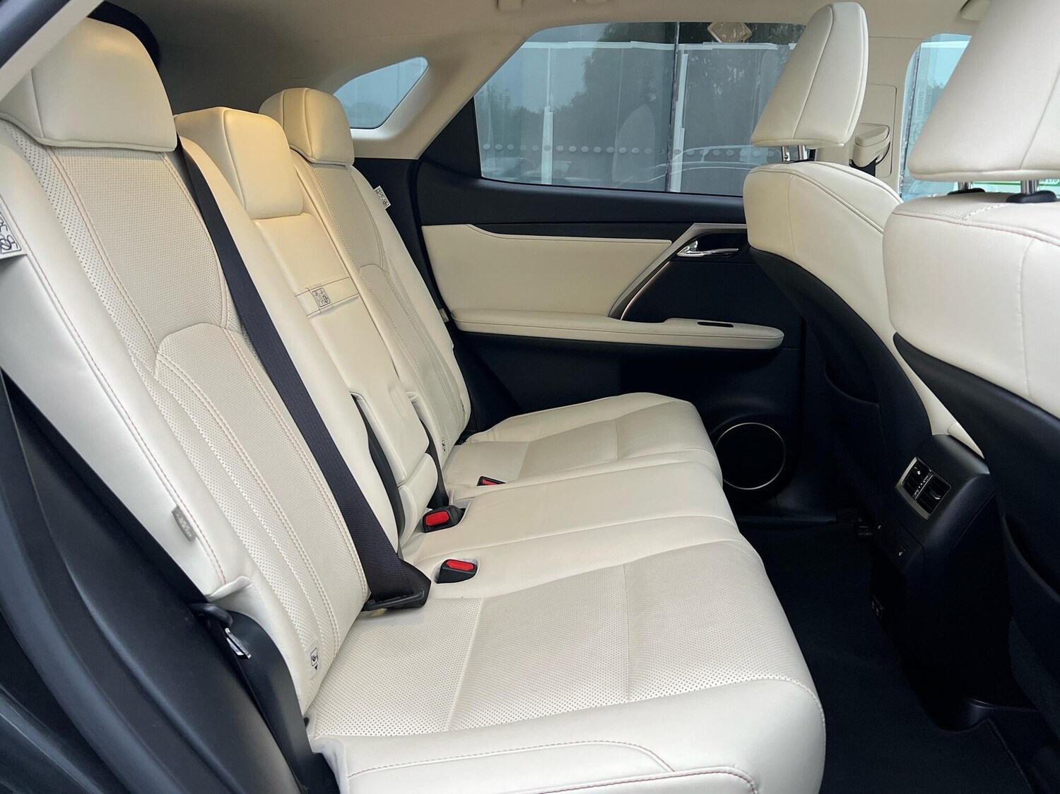 Used Lexus RX 2022 for sale - 76248470: Photo 9