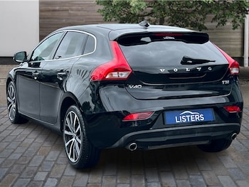Used Volvo V40 2018 for sale - 75416295: Photo