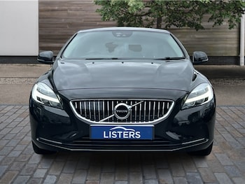 Used Volvo V40 2018 for sale - 75416295: Photo