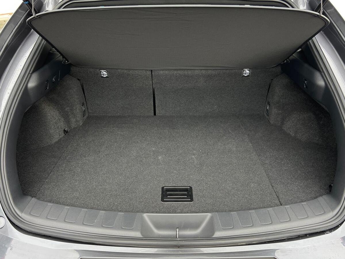 Used Lexus UX 2025 for sale - 76888351: Photo 10