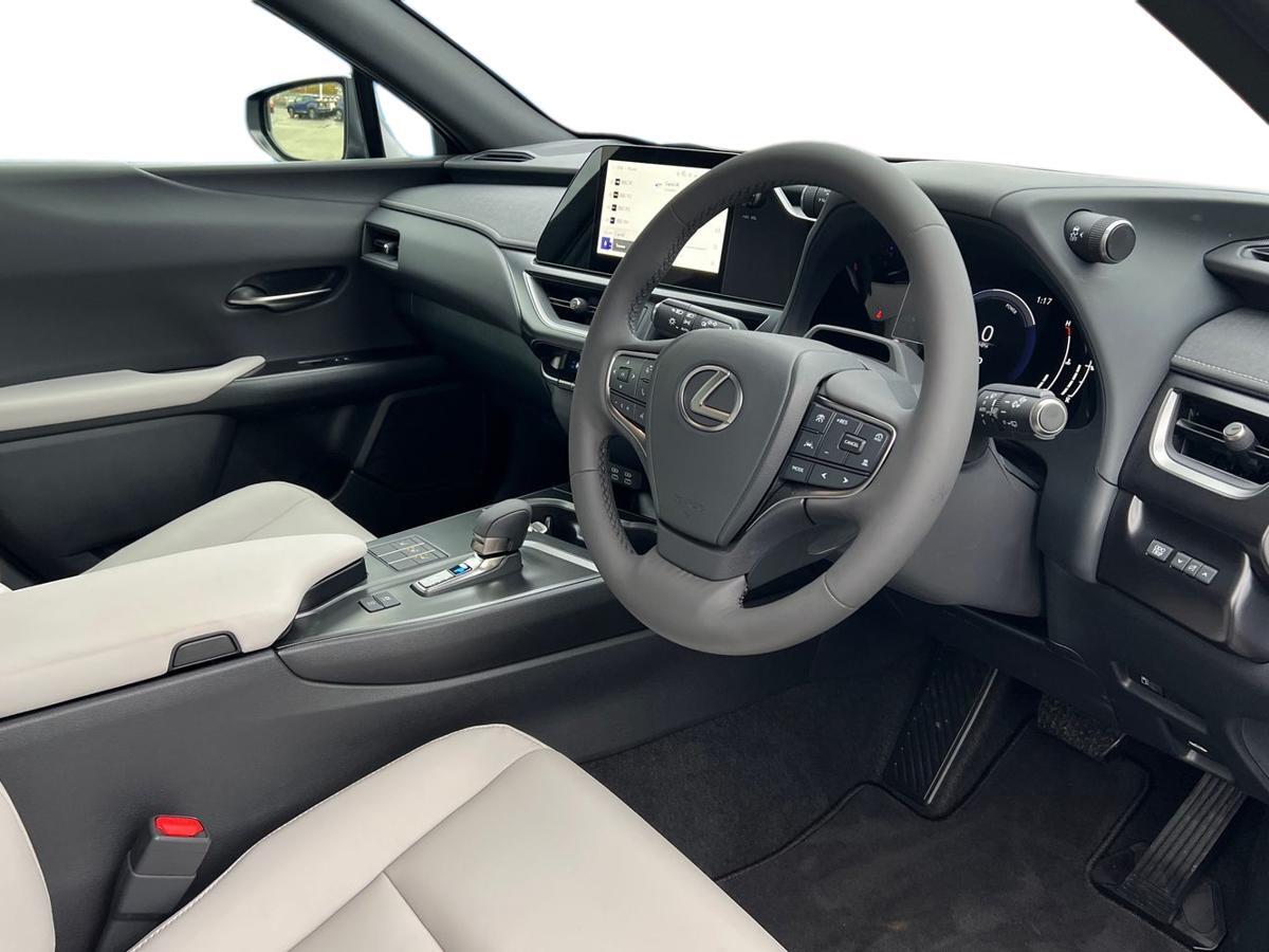 Used Lexus UX 2025 for sale - 76888351: Photo 12