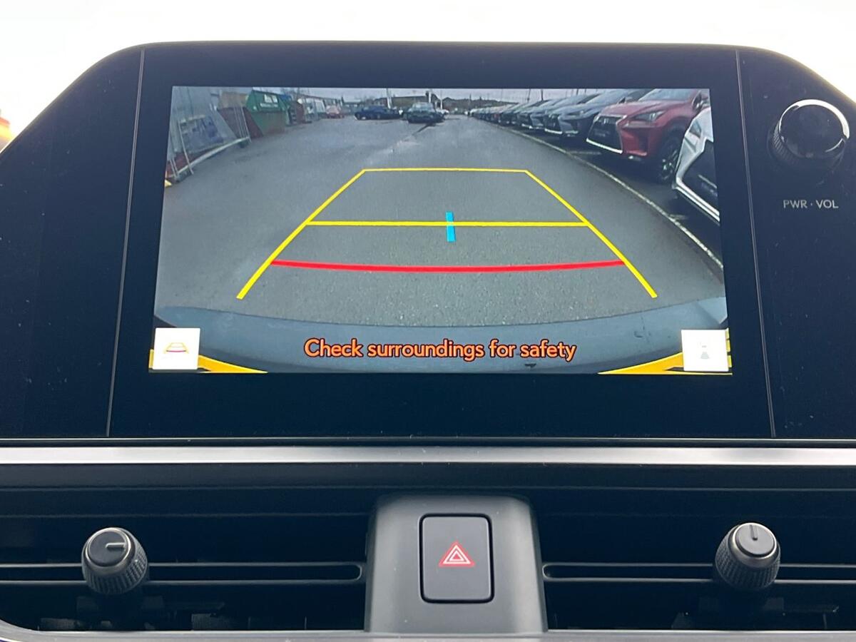 Used Lexus UX 2025 for sale - 76888351: Photo 16