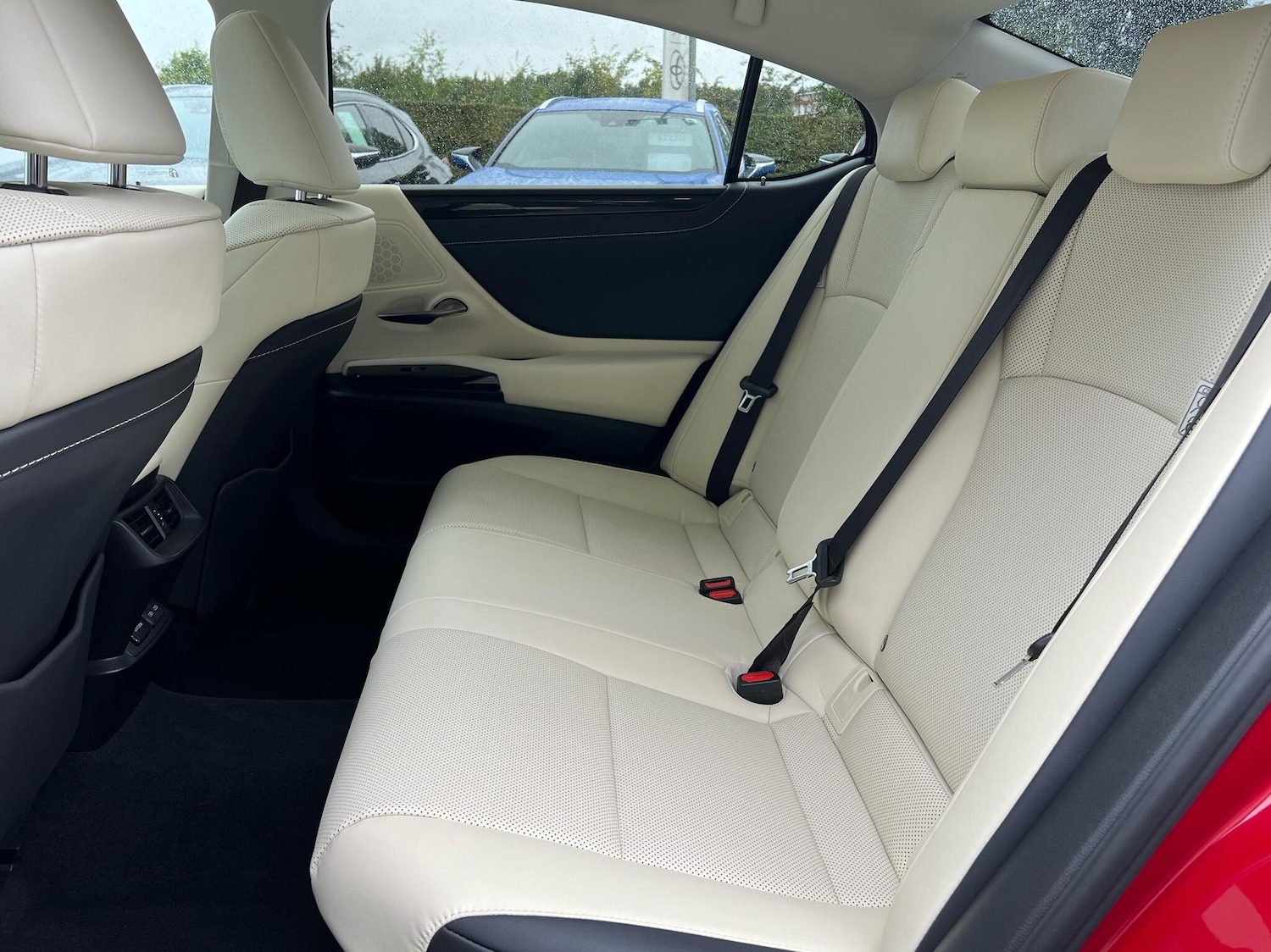 Used Lexus ES 2022 for sale - 76124001: Photo 24