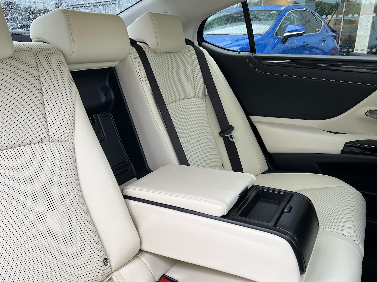 Used Lexus ES 2022 for sale - 76124001: Photo 27