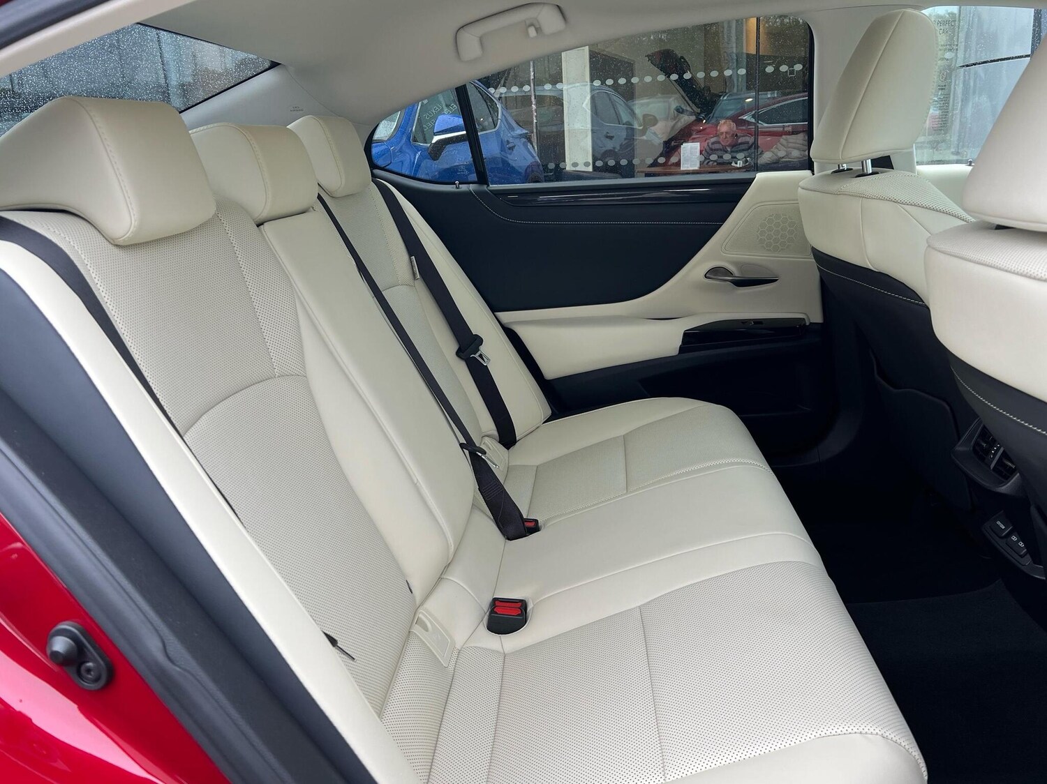 Used Lexus ES 2022 for sale - 76124001: Photo 9
