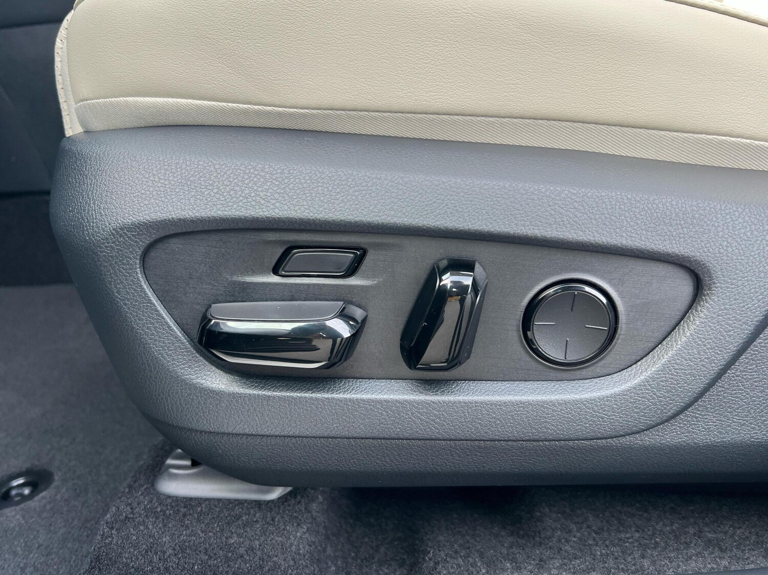 Used Lexus RX 2025 for sale - 76447064: Photo 25