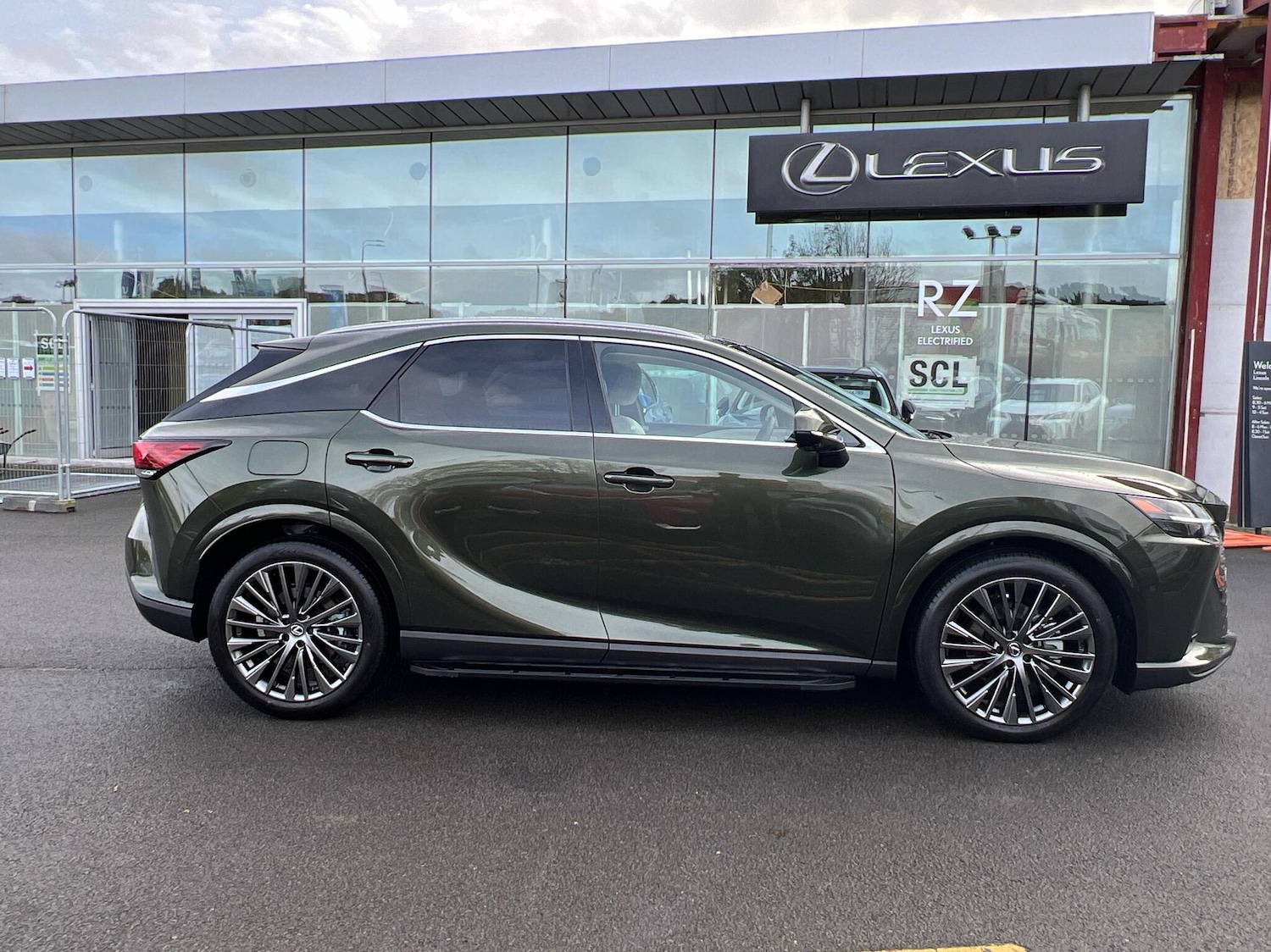 Used Lexus RX 2025 for sale - 76447064: Photo 4