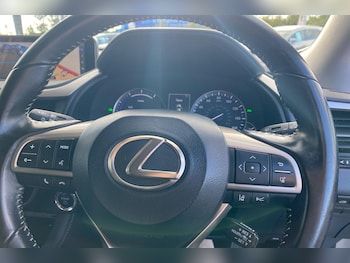 Used Lexus RX 2019 for sale - 76228842: Photo 4
