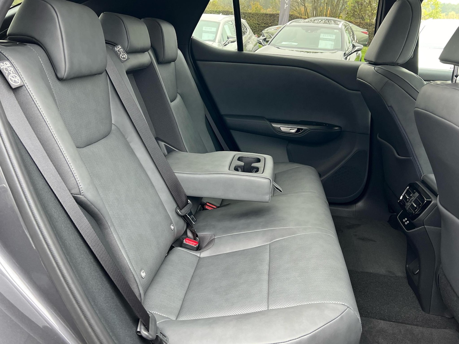 Used Lexus RZ 2024 for sale - 77060088: Photo 9