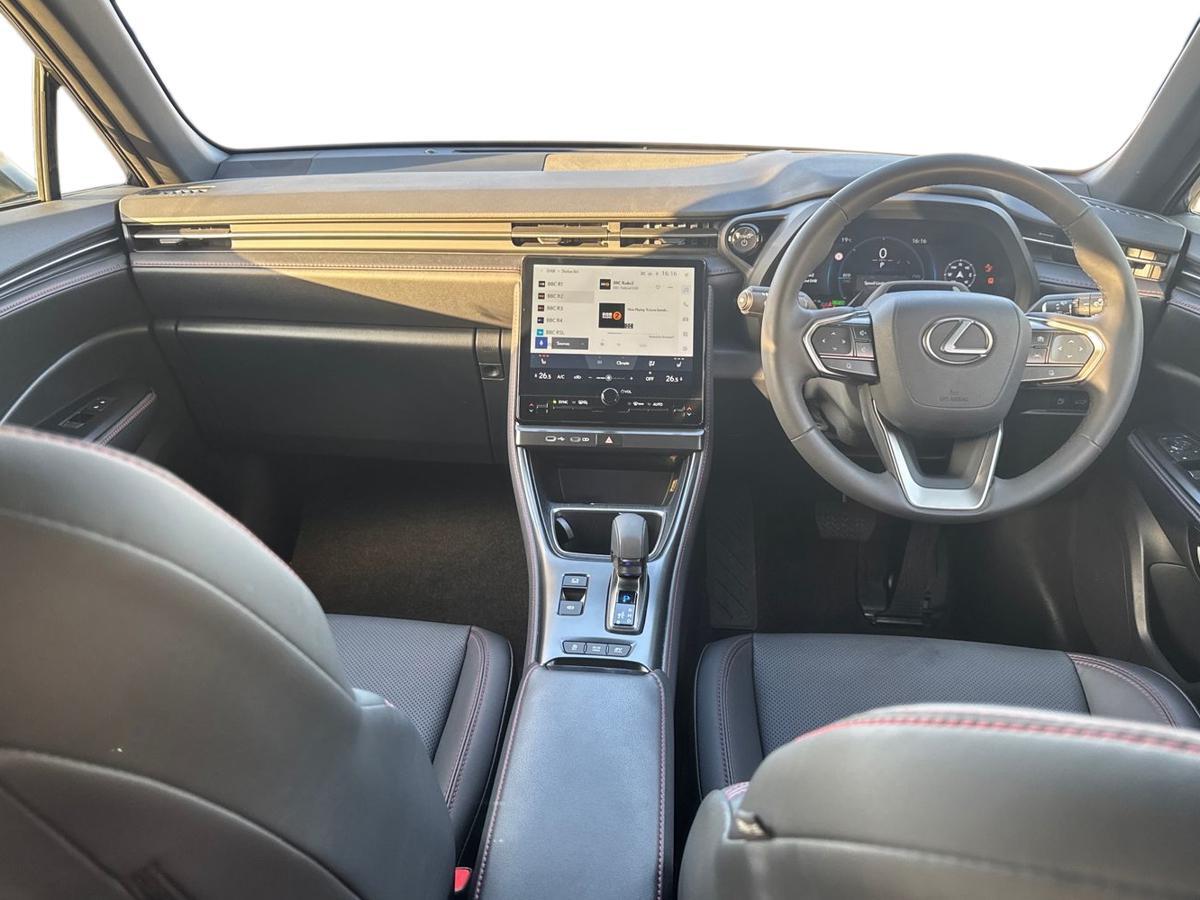 Used Lexus UX 2024 for sale - 77725165: Photo 8