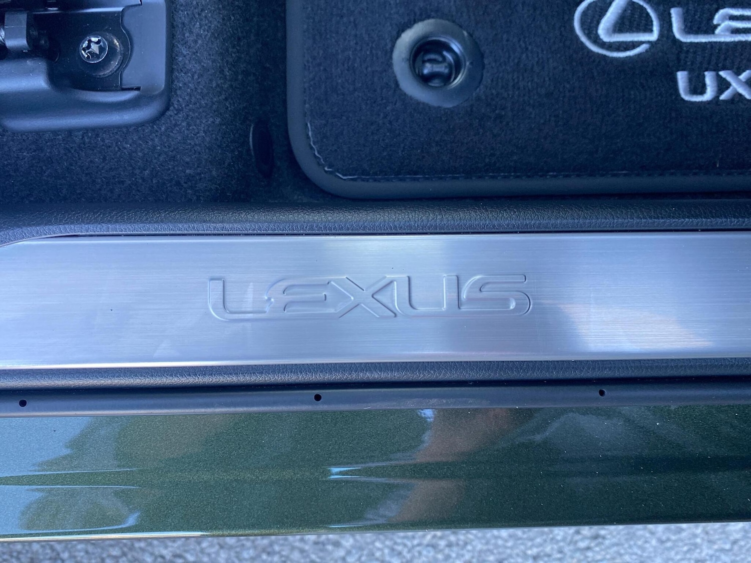 Used Lexus UX 2025 for sale - 76073771: Photo 16
