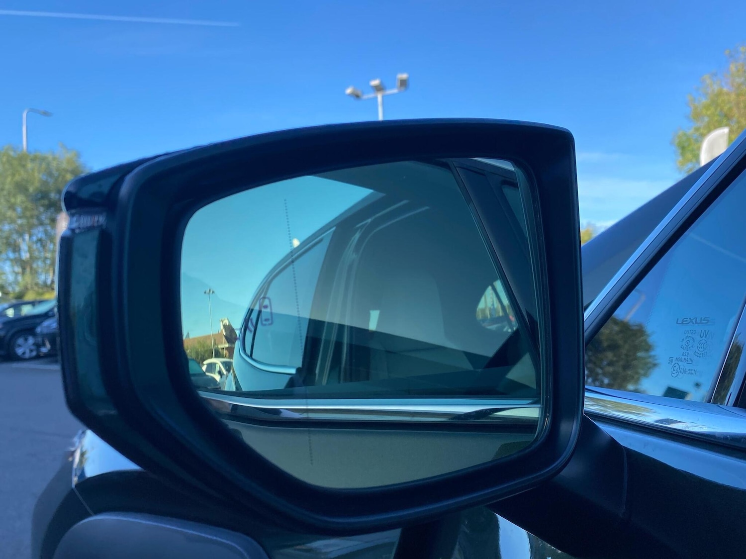 Used Lexus UX 2025 for sale - 76073771: Photo 18