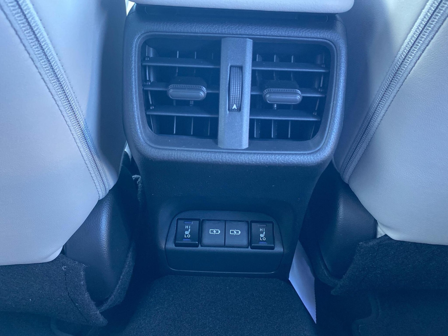 Used Lexus UX 2025 for sale - 76073771: Photo 28