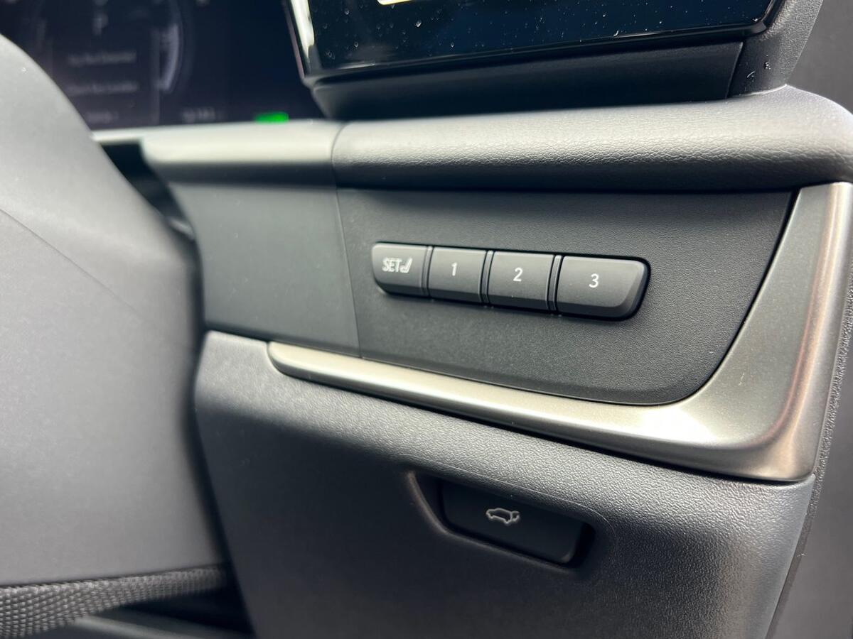 Used Lexus RZ 2026 for sale - 78088032: Photo 31