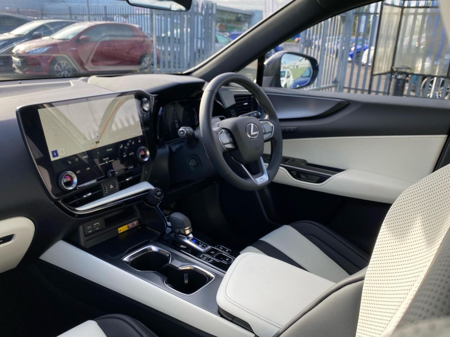 Used Lexus NX 2025 for sale - 76350472: Photo 2