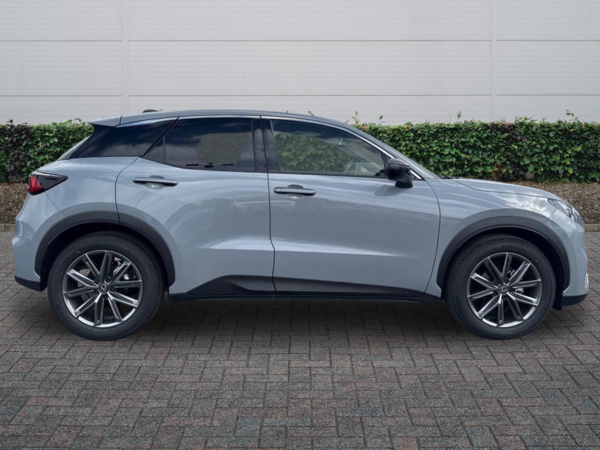 Used Lexus LBX 2026 for sale - 78008571: Photo 5