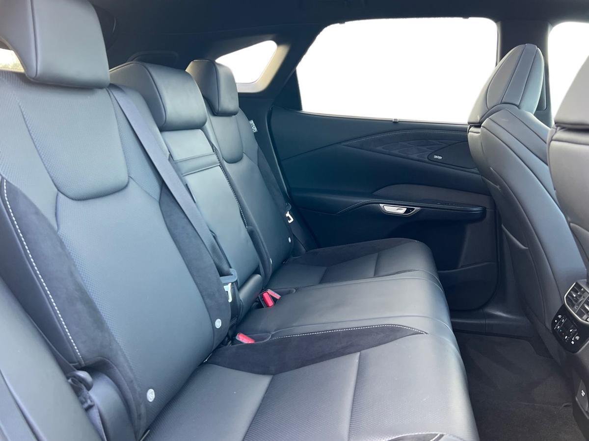 Used Lexus RX 2023 for sale - 76800698: Photo 9