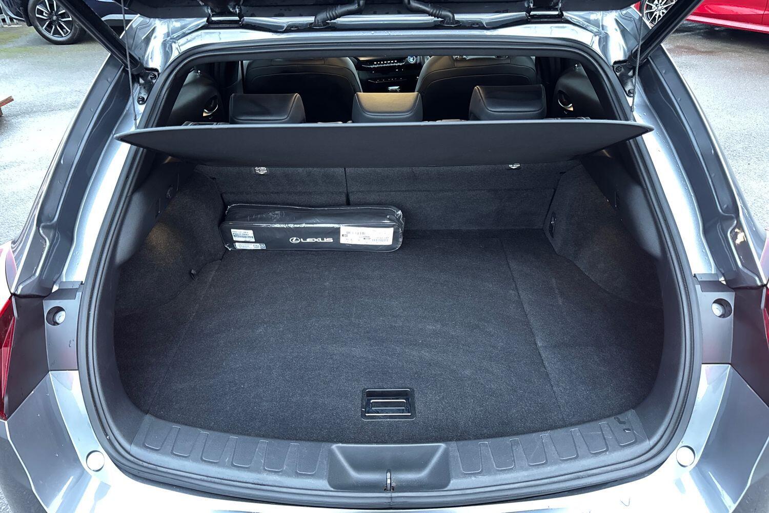 Used Lexus UX 2019 for sale - 77124651: Photo 10