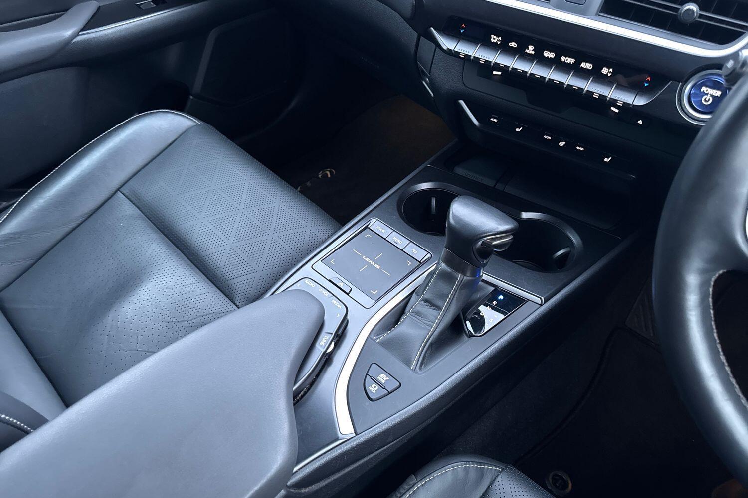 Used Lexus UX 2019 for sale - 77124651: Photo 15