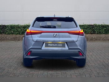 Used Lexus UX 2019 for sale - 77124651: Photo