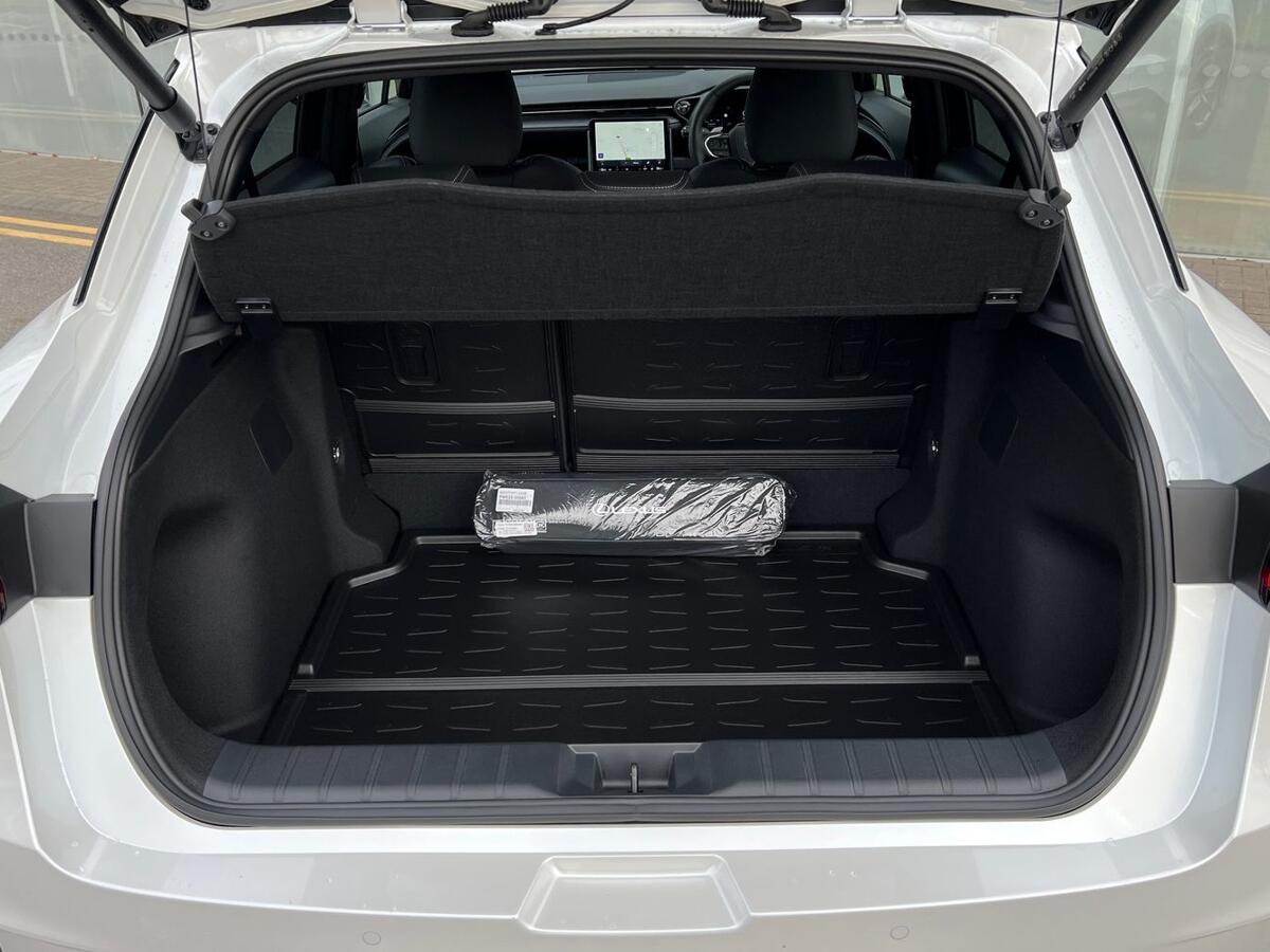 Used Lexus LBX 2025 for sale - 76609227: Photo 10