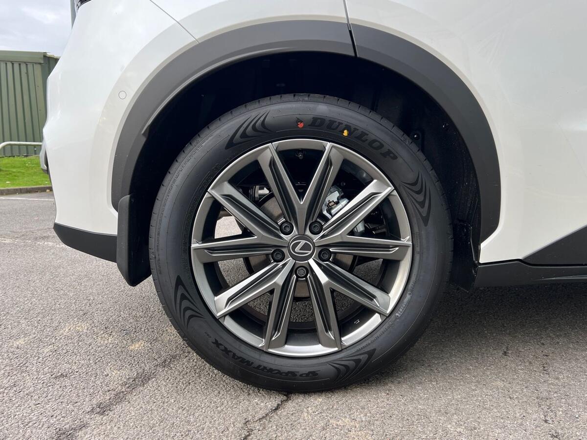 Used Lexus LBX 2025 for sale - 76609227: Photo 16