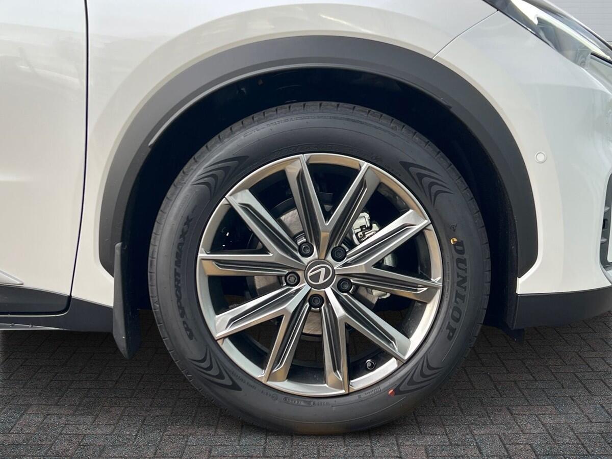 Used Lexus LBX 2025 for sale - 76609227: Photo 6