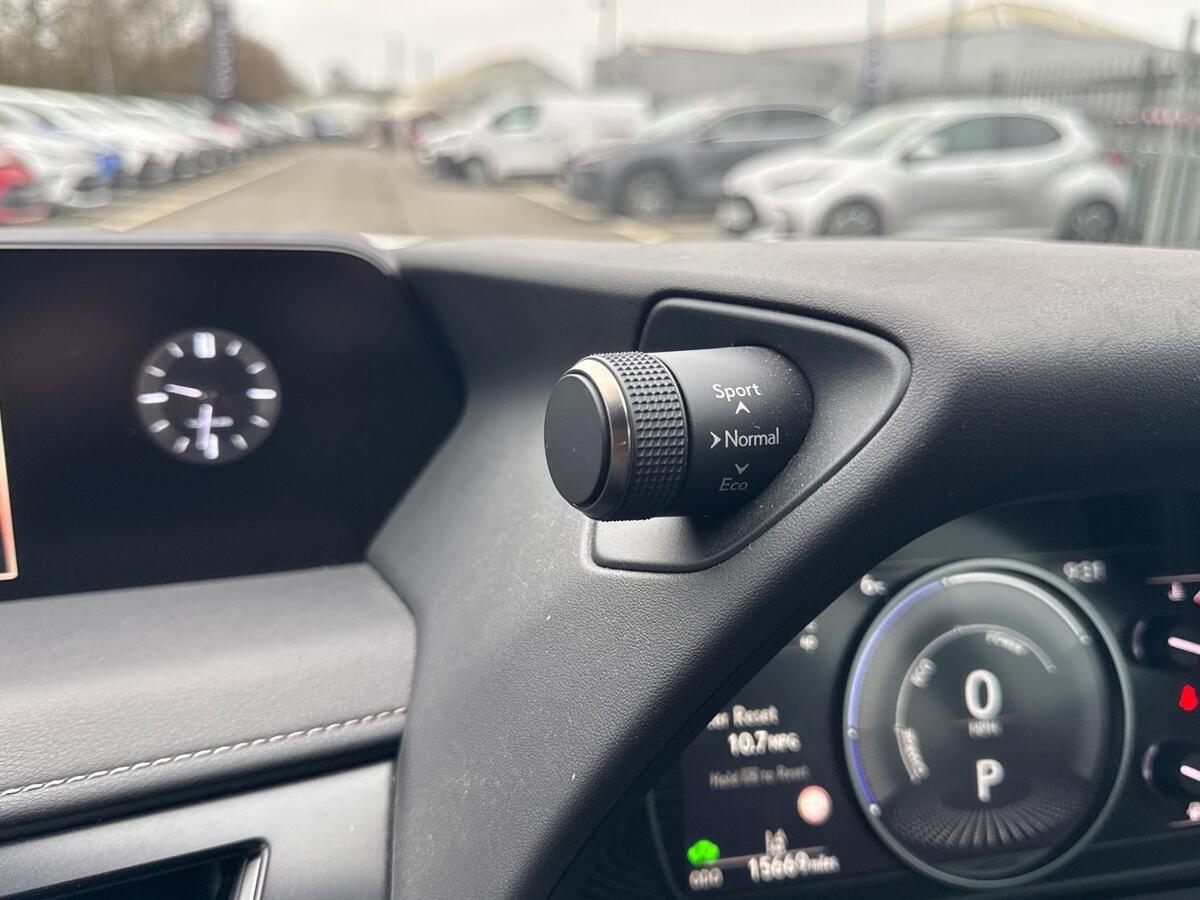 Used Lexus UX 2022 for sale - 77046354: Photo 23