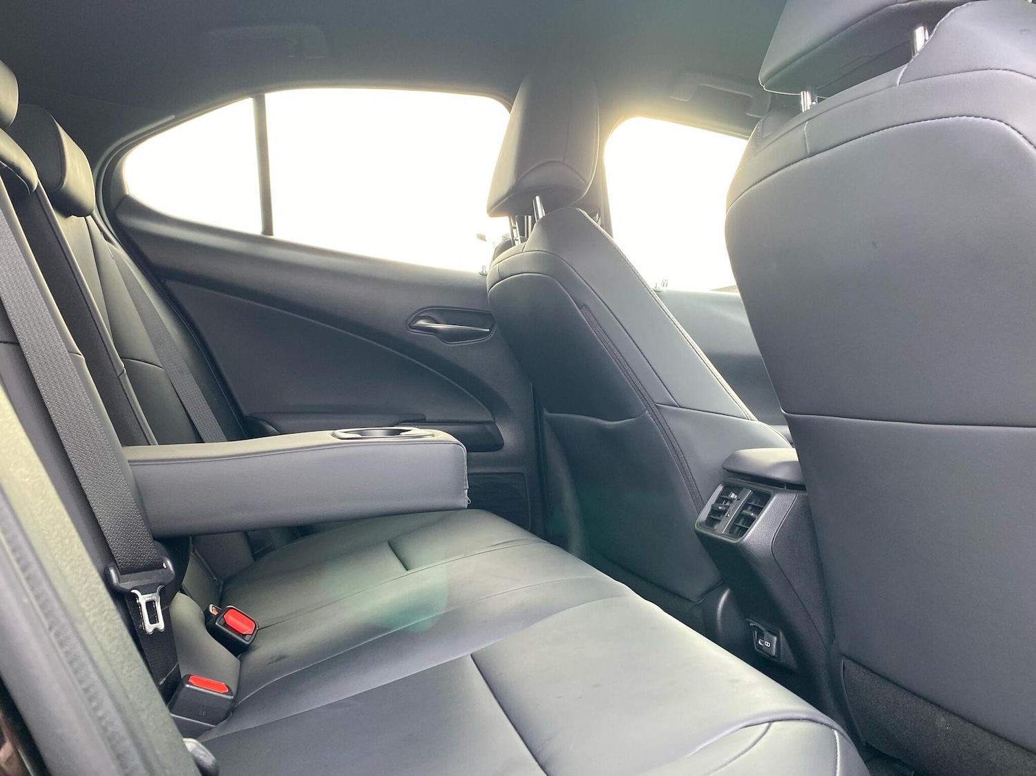 Used Lexus UX 2022 for sale - 76372363: Photo 9