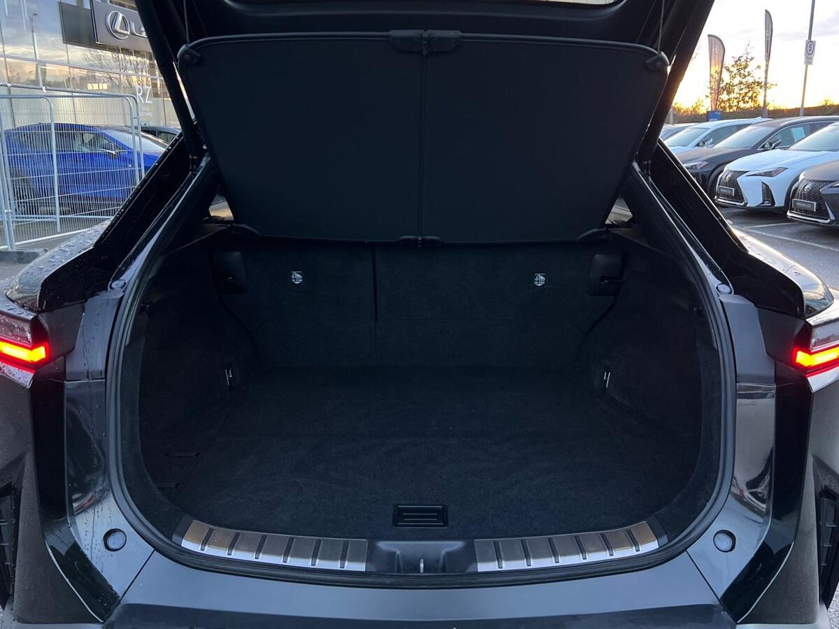 Used Lexus RZ 2024 for sale - 76609221: Photo 10