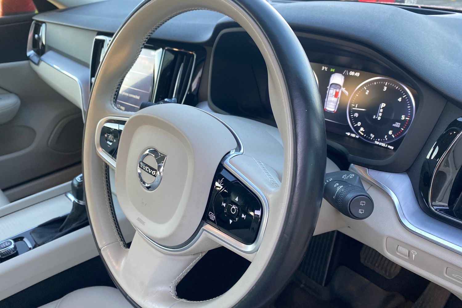 Used Volvo V60 2019 for sale - 77046355: Photo 21