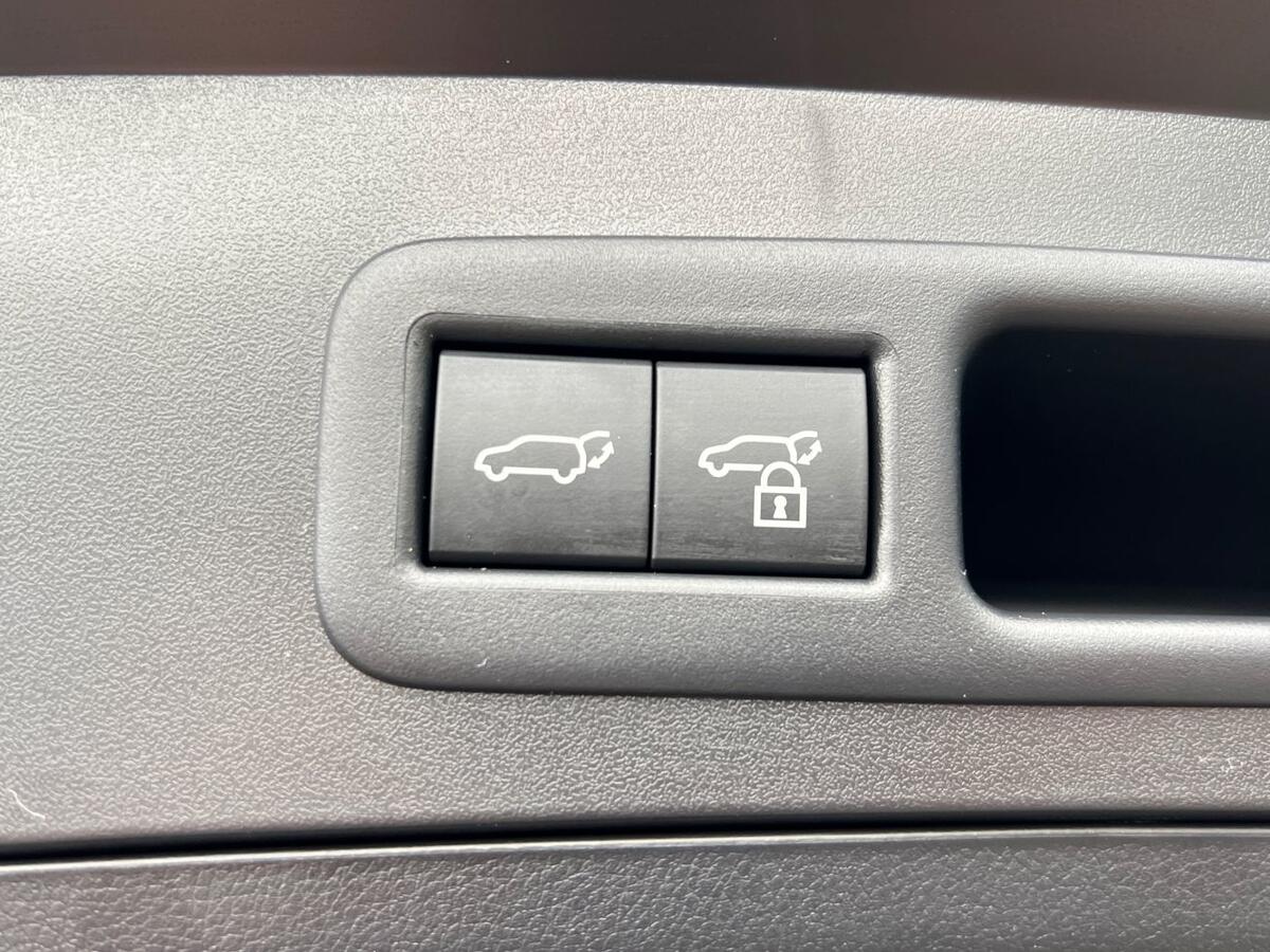 Used Lexus UX 2025 for sale - 77809708: Photo 19