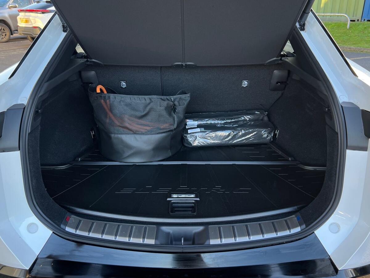 Used Lexus RZ 2025 for sale - 77013577: Photo 10