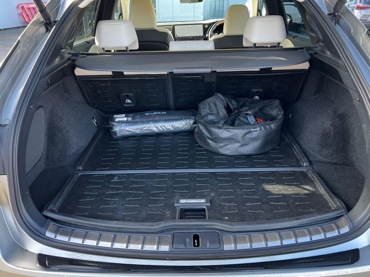 Used Lexus RX 2023 for sale - 77725352: Photo 10