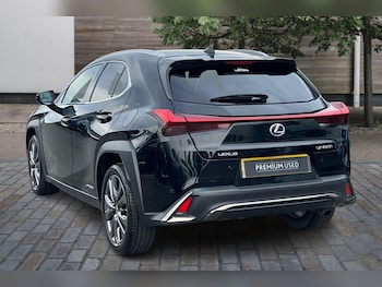 Used Lexus UX 2021 for sale - 75460260: Photo