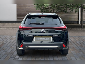 Used Lexus UX 2021 for sale - 75460260: Photo