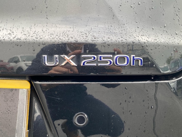 Used Lexus UX 2022 for sale - 75636337: Photo 17