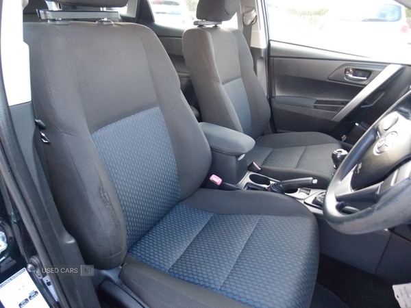 Used Toyota Auris 2013 for sale - 77345863: Photo 16