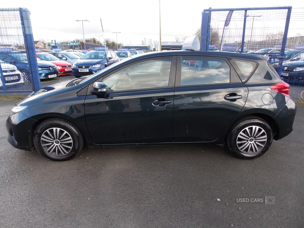 Used Toyota Auris 2013 for sale - 77345863: Photo 4