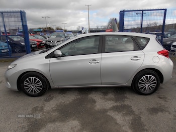Used Toyota Auris 2013 for sale - 76153587: Photo