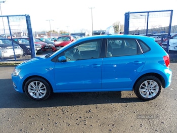 Used Volkswagen Polo 2015 for sale - 76634518: Photo